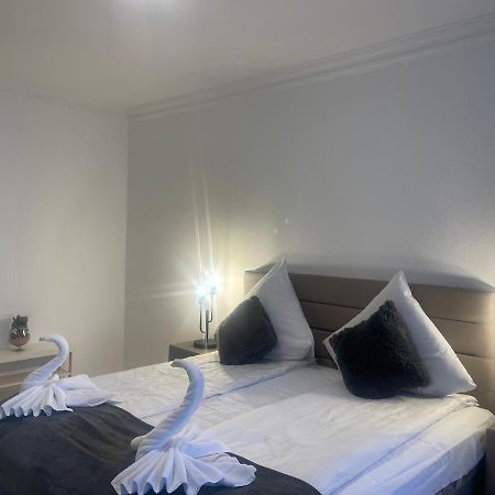 Central Shared Apartment, Friesenplatz كولونيا المظهر الخارجي الصورة