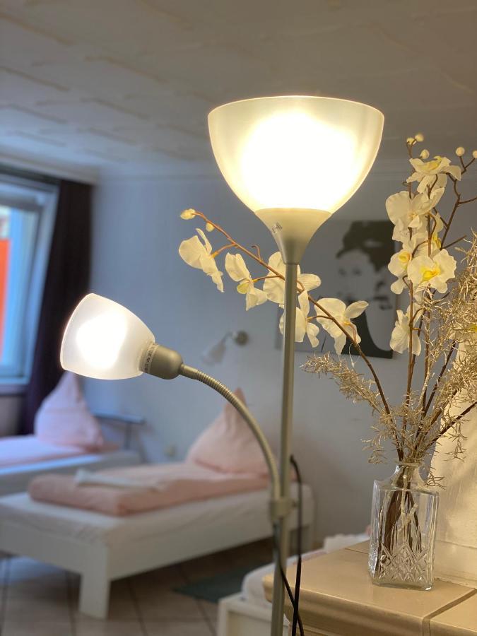 Central Shared Apartment, Friesenplatz كولونيا المظهر الخارجي الصورة