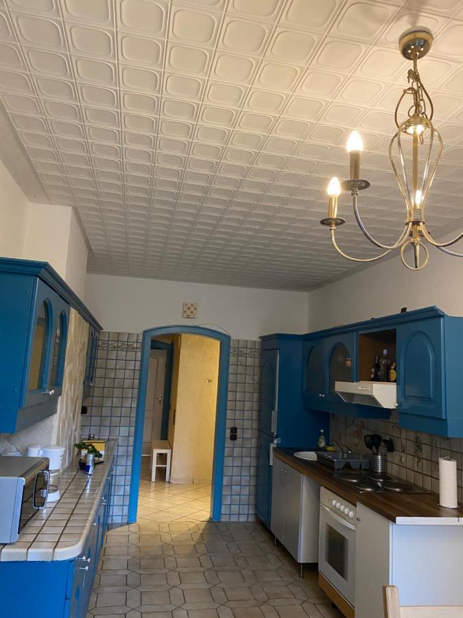 Central Shared Apartment, Friesenplatz كولونيا المظهر الخارجي الصورة
