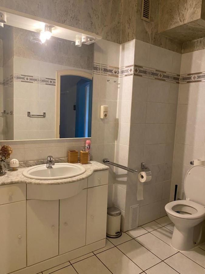 Central Shared Apartment, Friesenplatz كولونيا المظهر الخارجي الصورة