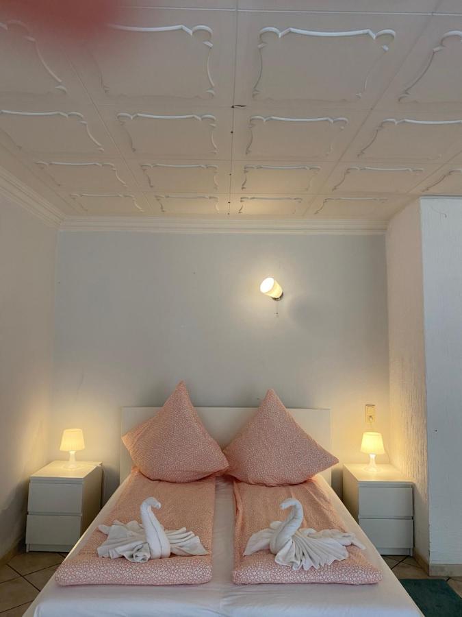 Central Shared Apartment, Friesenplatz كولونيا المظهر الخارجي الصورة