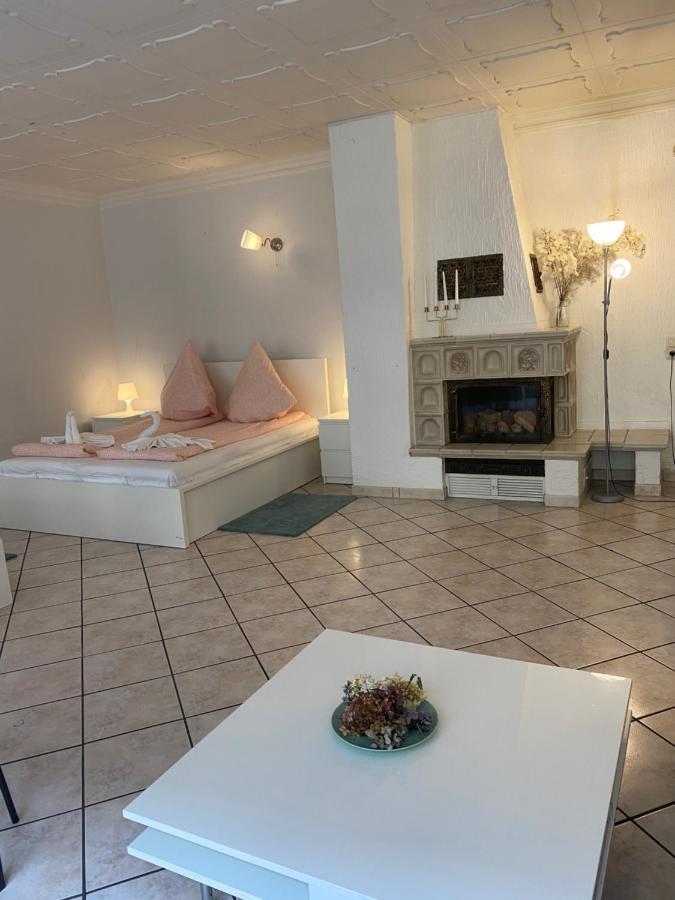 Central Shared Apartment, Friesenplatz كولونيا المظهر الخارجي الصورة