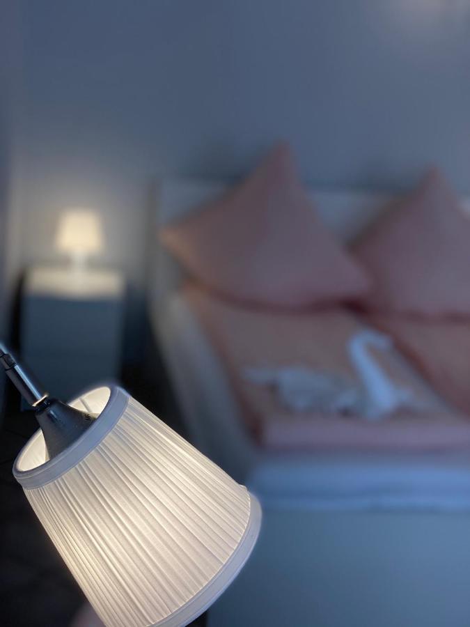 Central Shared Apartment, Friesenplatz كولونيا المظهر الخارجي الصورة